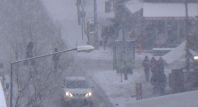 Kars'ta Kar Yolları Kapadı
