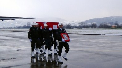 Şehit Polis Ali Can Öztürk'ün Naaşı Zonguldak Havalimanı'na Getirildi