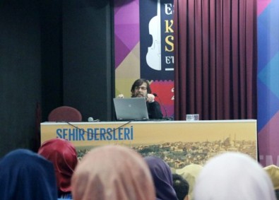 Yönetmen Hüseyin Aydemir Açıklaması 'Sinema, Şehri Yansıtan Bir Ayna'