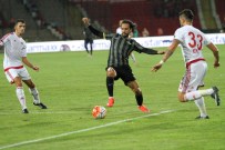 Akhisar Belediyespor 3 Futbolcu İle Yollarını Ayırdı