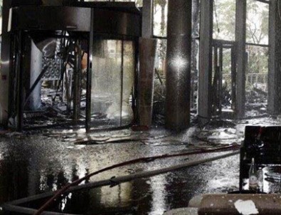 Dubai'de yanan 63 katlı otelin içinden ilk fotoğraf