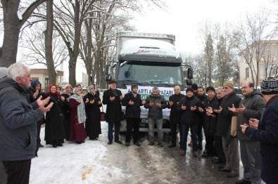 Sakarya'dan Suriye'ye 96. Tır Yola Çıktı