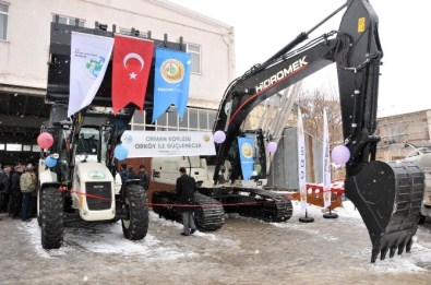 Karaman'da Tarımsal Kalkınma Kooperatifine İş Makinesi