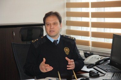 Sakarya Emniyeti 'Yeni Ehliyet Ve 115 Whatsapp Hattı' İle İlgili Bilgilendirdi