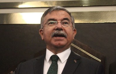 Bakan Yılmaz Adana'da
