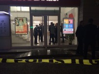 KAR MASKESİ - Bankada Silahlı Soyguncu Dehşeti