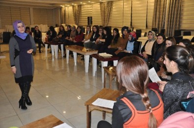 Çocuk Yaşta Evliliğin Önlenmesi İçin Öğretmenler Sahaya İniyor