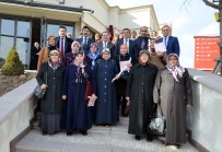 Okuma Yazma Öğrenen Kadınlar Sertifika Aldı