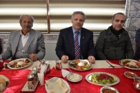 AHMET TÜRKÖZ - Vali Kahraman Basın Mensupları İle Yemekte Bir Araya Geldi