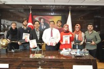 ÖĞRENCİ KONSEYİ - Zirve Üniversitesi Öğrenci Konseyi Rektör Prof. Dr. Adnan Kısa'yı Ziyaret Etti