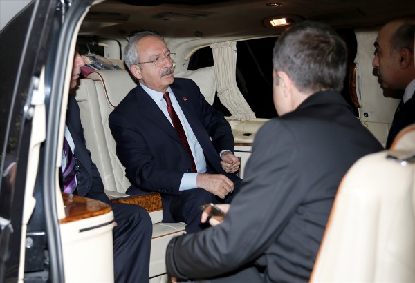 Kılıçdaroğlu, Kamer Genç'i ziyaret etti