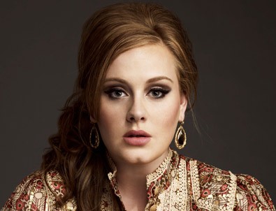 Adele, Gangnam Style'ın rekorunu kırdı
