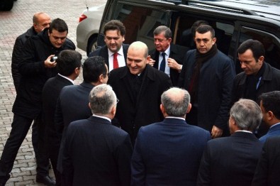 Bakan Soylu Trabzon'da Karne Dağıttı
