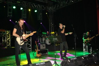 Barış Manço, Şarkılarıyla Anıldı