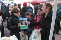 KARNE HEYECANI - Başkan Ergün'den Akhisarlı Çocuklara Karne Hediyesi