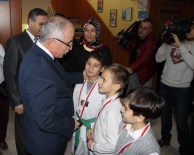 GÜNGÖR AZİM TUNA - Eskişehir'de Karne Dağıtım Töreni