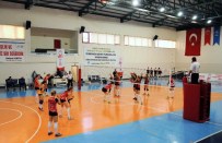 Güç Koleji Pursaklar Voleybol Takımı Zirvede