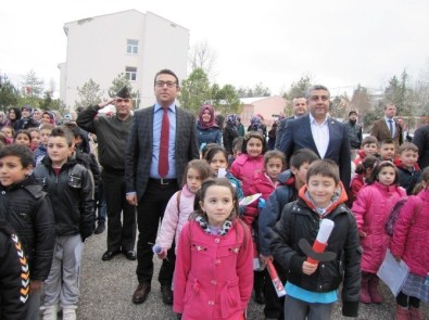 Hisarcık'ta Öğrencilerin Karne Heyecanı