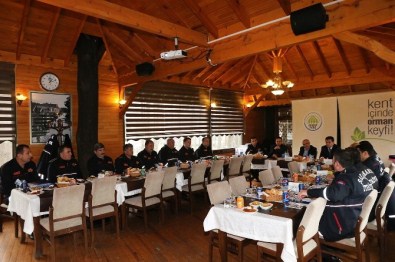 İtfaiyeciler Yemekte Buluştu