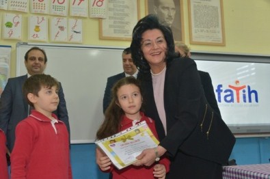 Kırklareli'nde 50 Bin 116 Öğrenci Karne Heyecanını Yaşadı