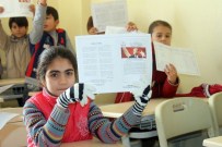 KARNE HEYECANI - Mülteci Öğrencilerin Karne Sevinci