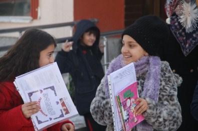 Öğrencilerin Karne Sevinci