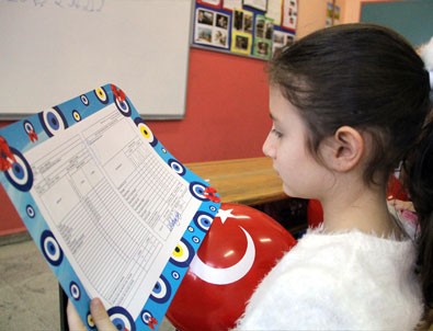 Okullarda karne heyecanı