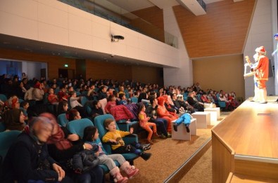 Tiyatro Günleri'nde 6 Bin 600 Öğrenci Tiyatro İle Tanıştı