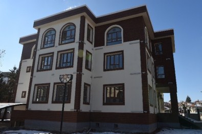 Uşak'ta 5 Yıldızlı Otel Konforunda Mahalle Konağı