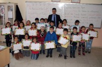 Yozgat'ta Öğrenciler Karnelerini Almaya Başladı