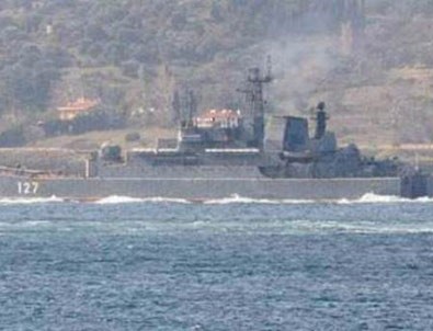 Akdeniz'de sıcak saatler: 2 Rus savaş gemisi...