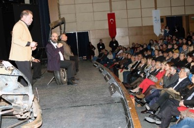Bayraklı, Mumcu'yu Unutmadı