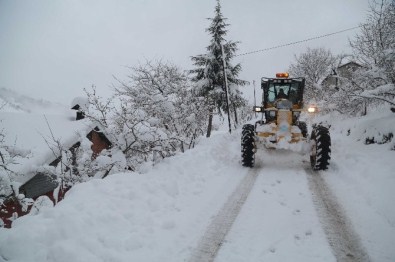 İlkadım'da Yoğun Kar Mesaisi