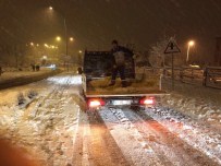 İzmit'te Karla Mücadele Devam Ediyor