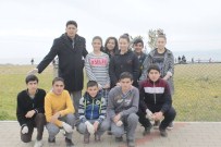 Öğrencilerden Bayır Bucak Türkmenlerine Nakdi Yardım