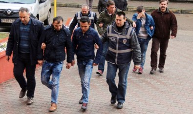 Polisten Gaspçıları Yakalamak İçin İlginç Yöntem