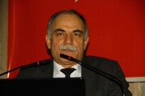 Rektörden 'Müteahhit' Yakınması