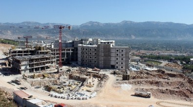 Yoğun Bakım Yatak Sayısı İki Katına Çıkarıldı