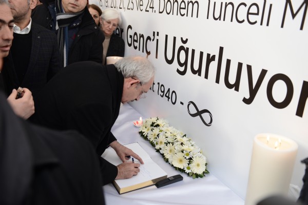 Kamer Genç için cenaze töreni