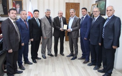 Ahi Yaran Meclisinden Başkan Dinç'e Teşekkür Ziyareti