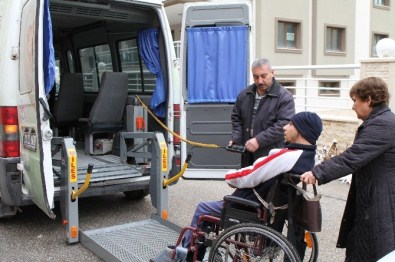 Büyükşehir'den Engellilere Ulaşım Hizmeti