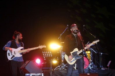 Gece Yolcuları Küçükçekmece'de Sevenleriyle Buluştu