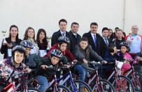 BİSİKLET YARIŞI - Köşklü Öğretmenler Bisikletleriyle Sağlıklı Yaşama Dikkat Çekti