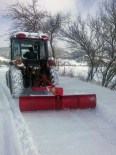Muhtar Kendi Kar Küreme Aracını Yaptı