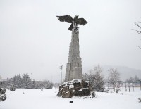 NEVZAT DEMİR - Beşiktaş'ın Kar Çilesi