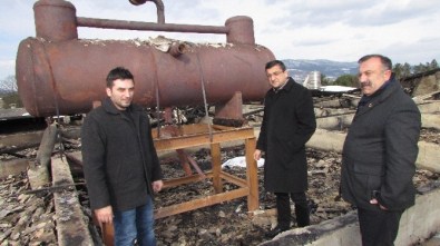 CHP Milletvekili Bülent Öz, Yenice'de Yanan Gıda Fabrikasını İnceledi