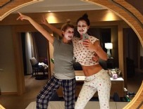 EBRU ŞALLI - Ebru Şallı ve arkadaşının pijama partisi