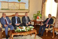 ÖZEL OKULLAR BİRLİĞİ - Türkiye Özel Okullar Derneği'nden Vali Muammer Türker'e Ziyaret