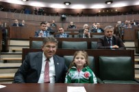 NİHAT ZEYBEKÇİ - 48 Gençlik Meclise Girdi