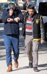 Eşine Fuhuş Yaptırırken Yakalandı, 'Eğlence Amaçlı' Dedi